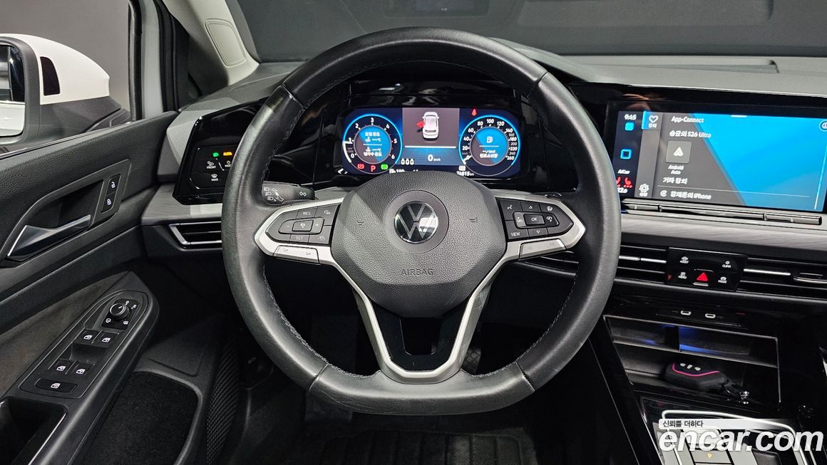 Volkswagen Golf 2023