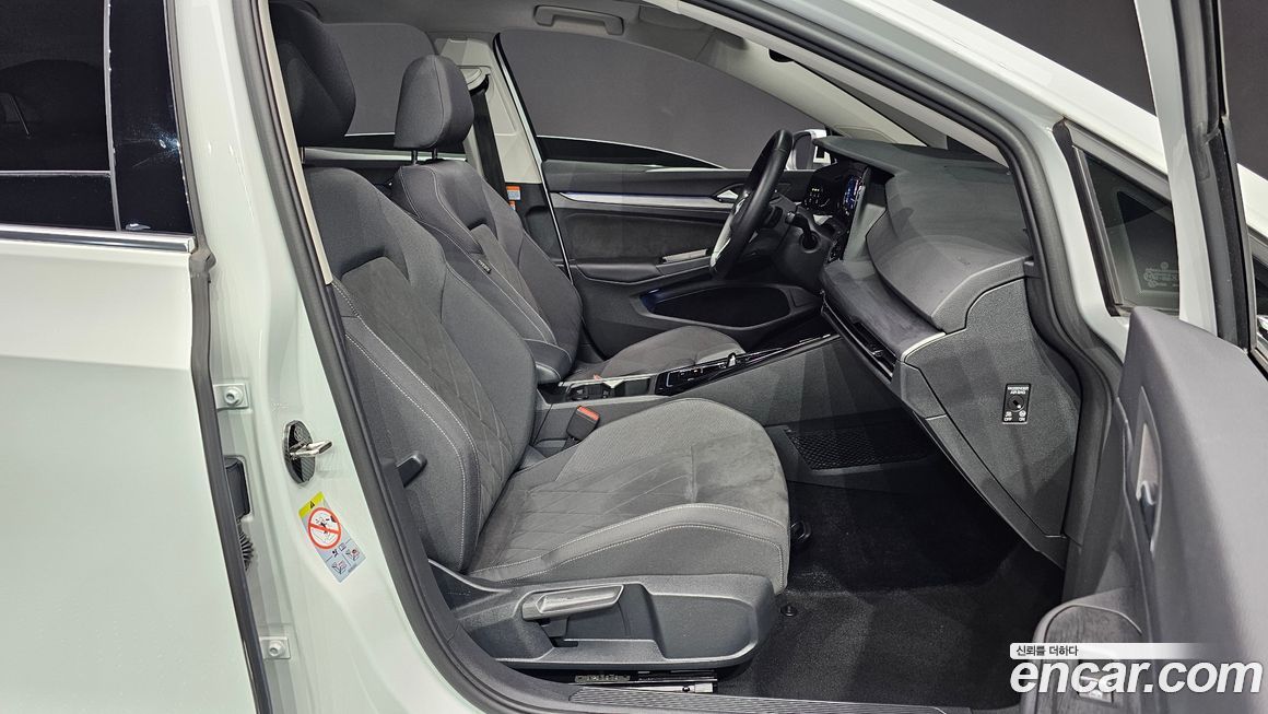 Volkswagen Golf 2023