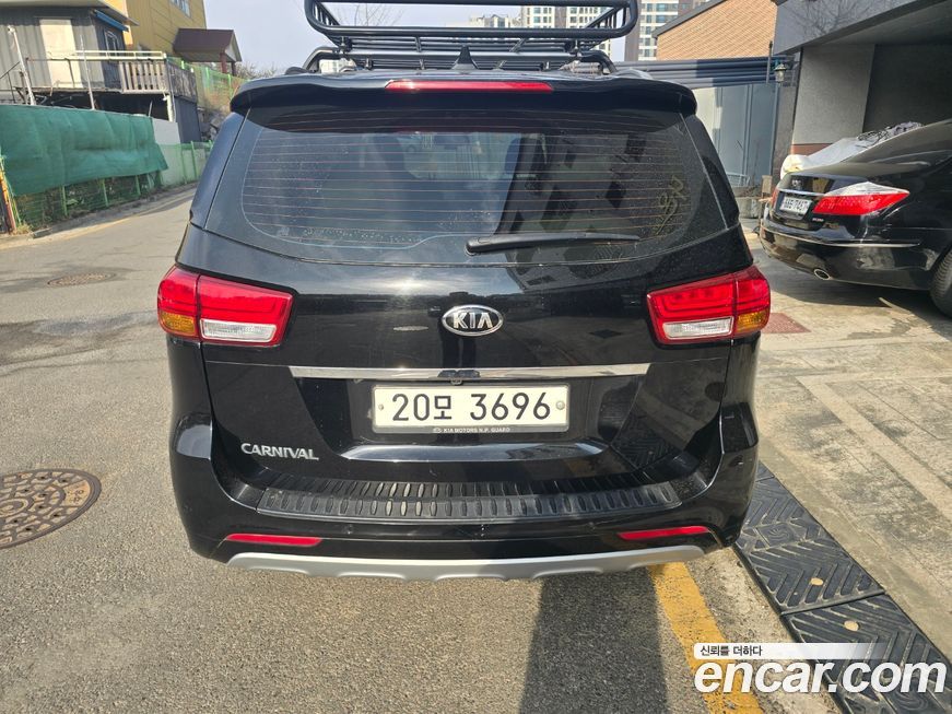Kia Canival 2015