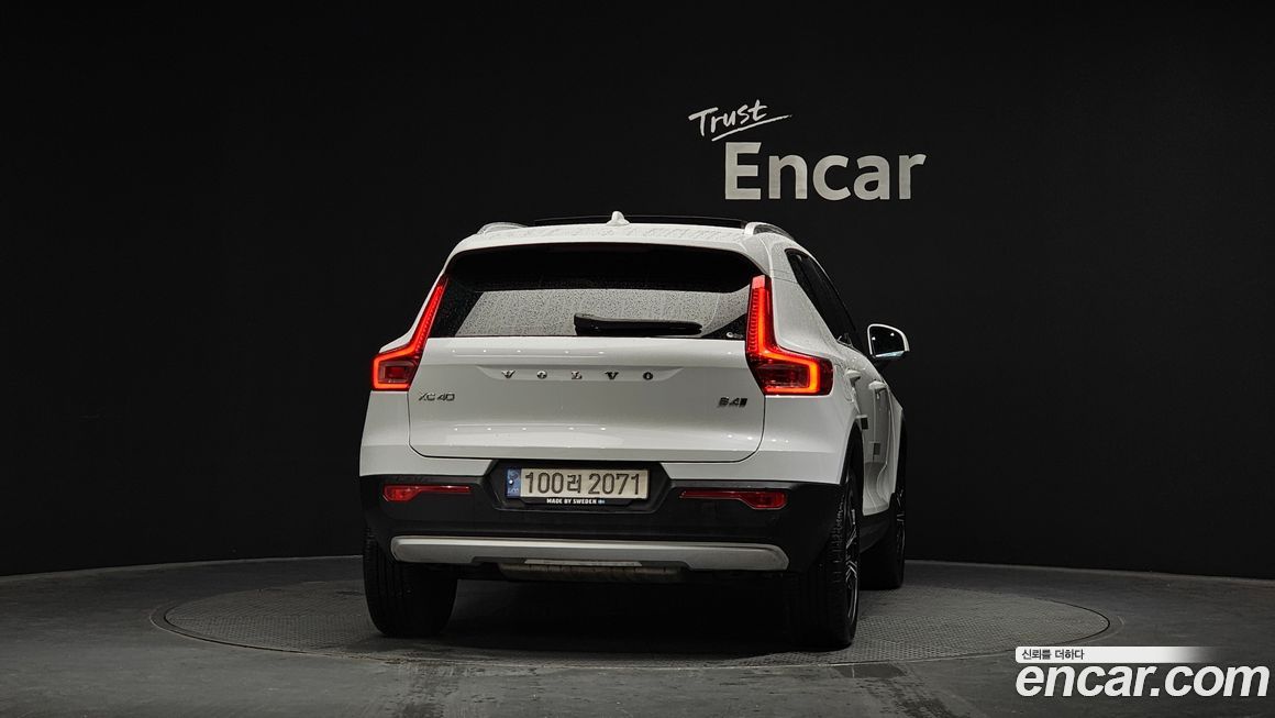 Volvo XC40 2021