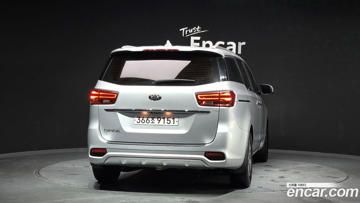 Kia Canival 2019