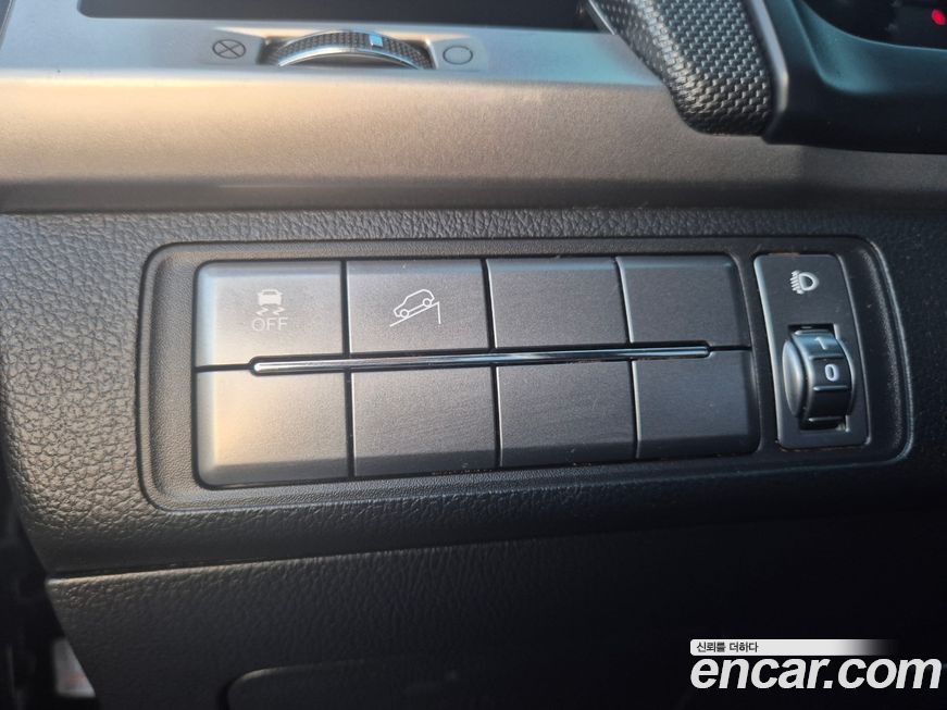 KG_Mobility_Ssangyong Rexton 2019