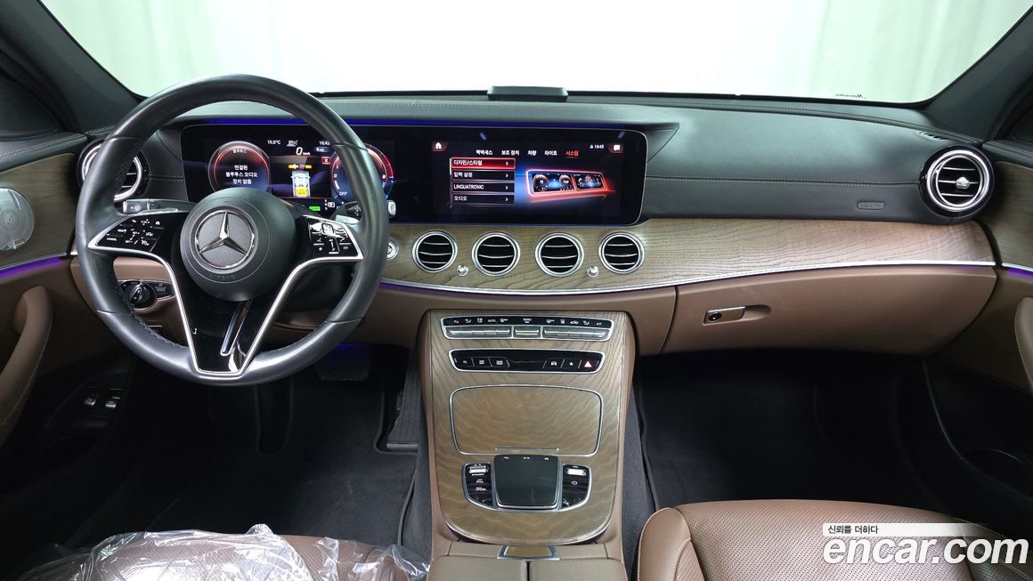 Mercedes-Benz E-Class 2021