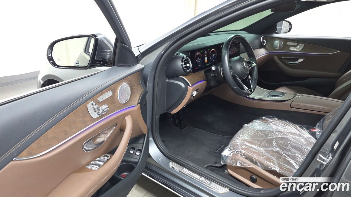 Mercedes-Benz E-Class 2021