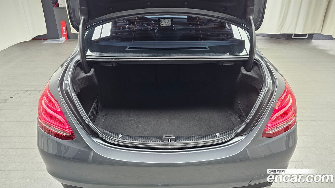 Mercedes-Benz C-Class 2017