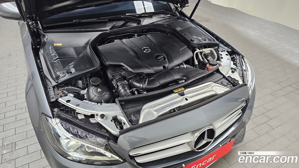 Mercedes-Benz C-Class 2017