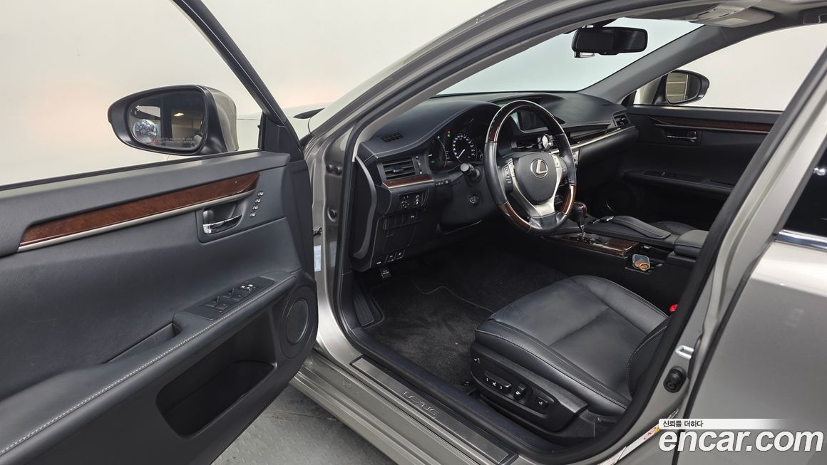 Lexus ES 2015