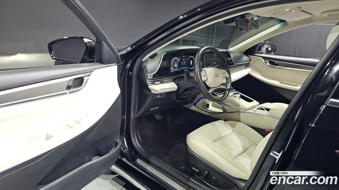 Hyundai Grandeur 2022