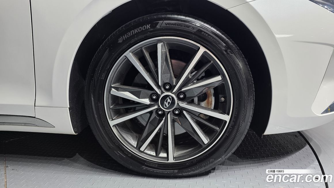 Hyundai Grandeur 2022