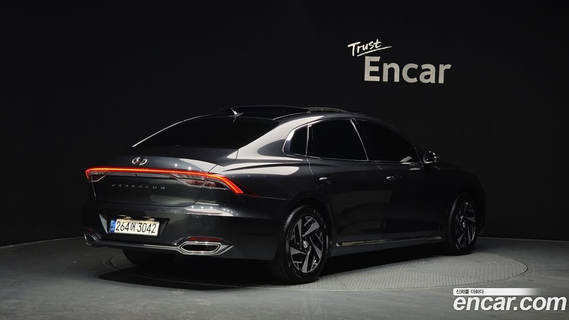 Hyundai Grandeur 2022
