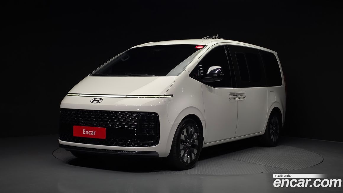 Hyundai Staria 2023