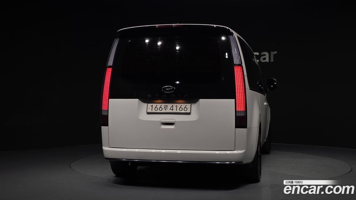 Hyundai Staria 2023