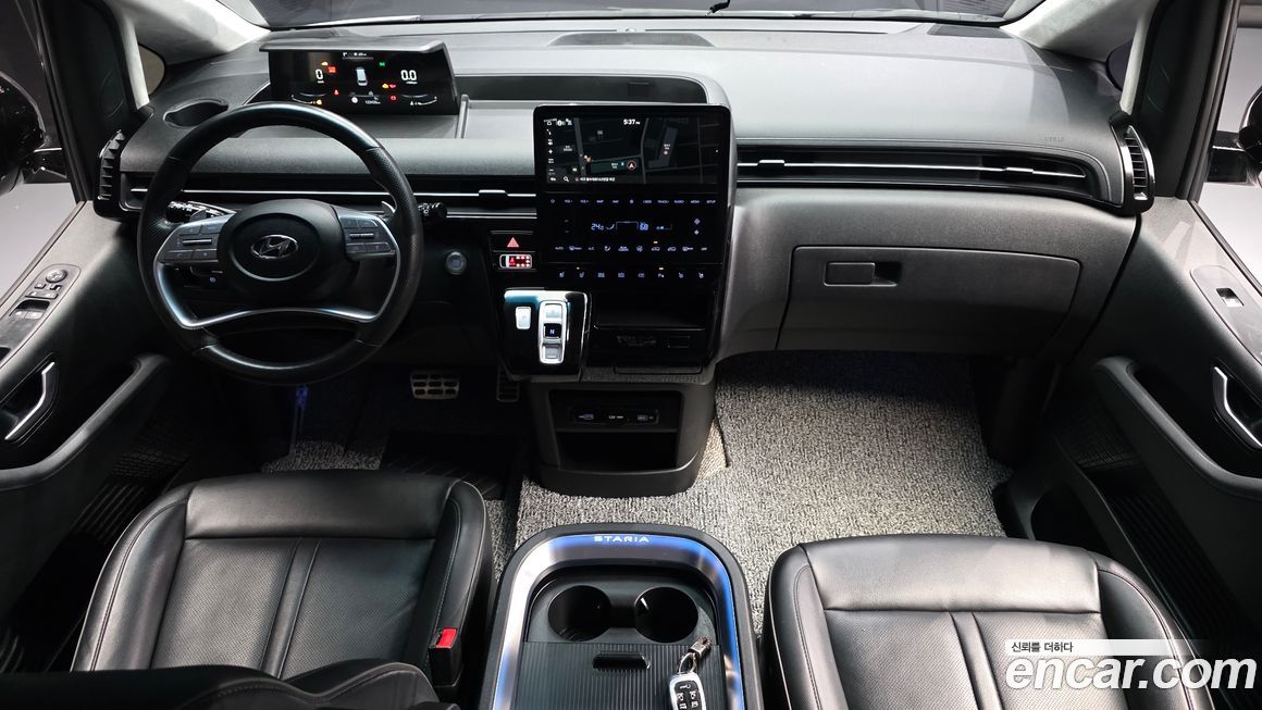 Hyundai Staria 2023