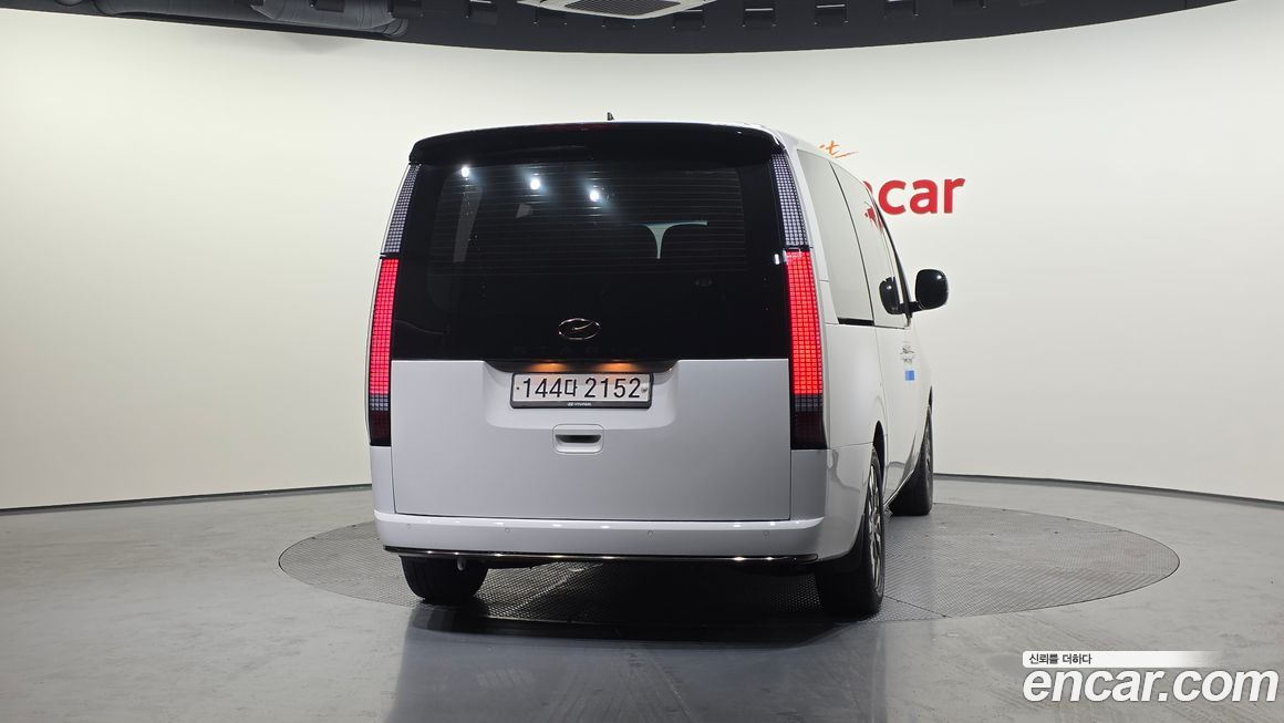 Hyundai Staria 2023
