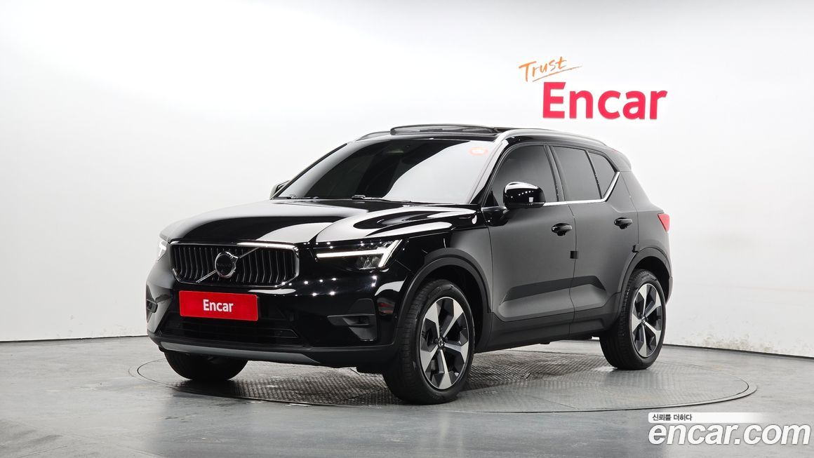 Volvo XC40 2023