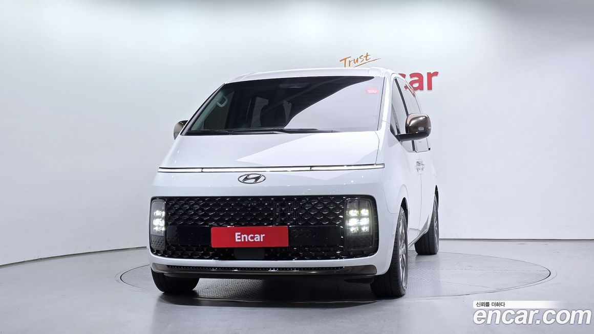 Hyundai Staria 2024