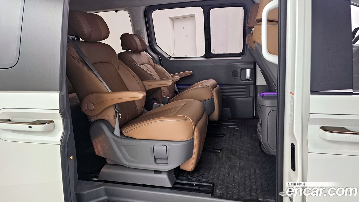 Hyundai Staria 2024