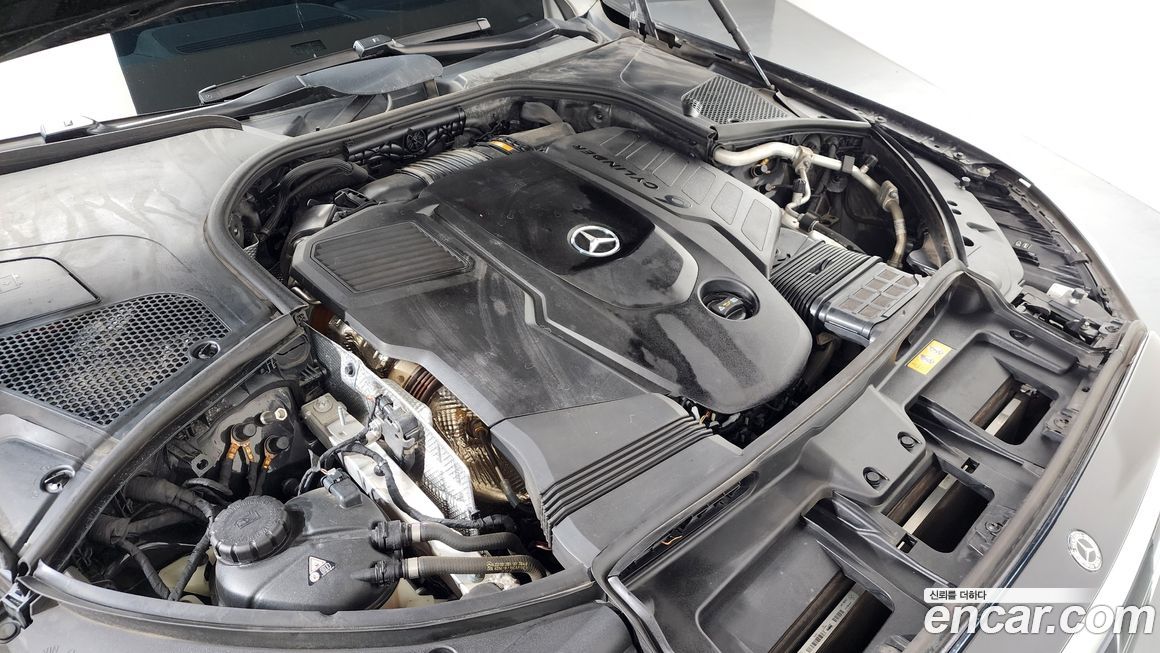 Mercedes-Benz S-Class 2021