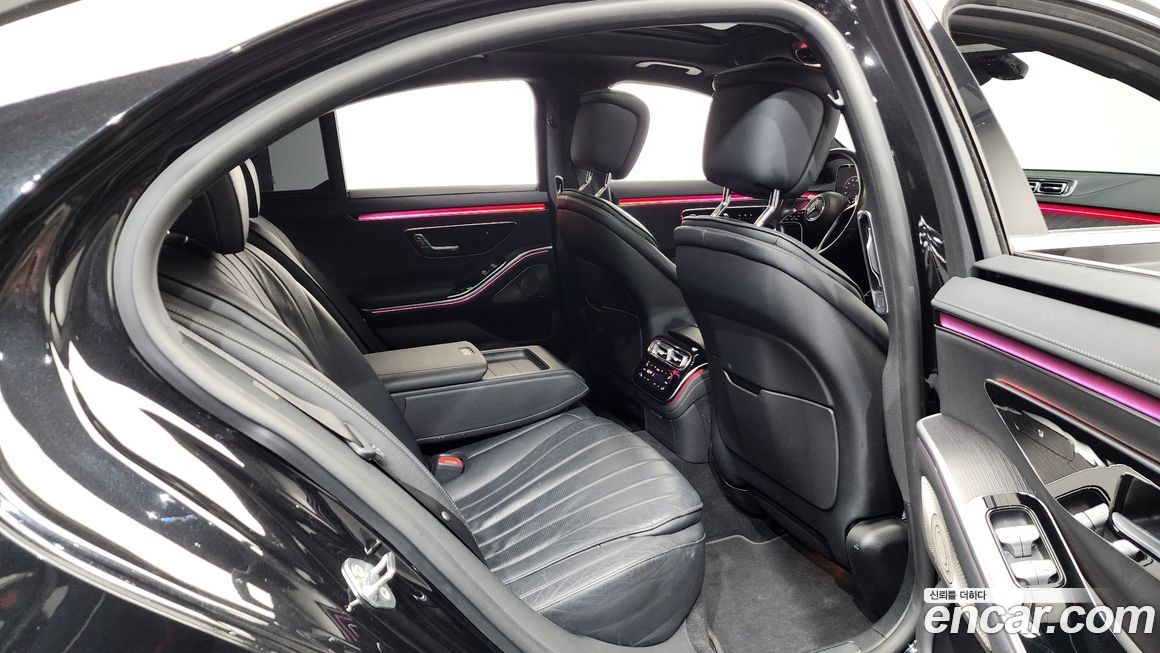 Mercedes-Benz S-Class 2021