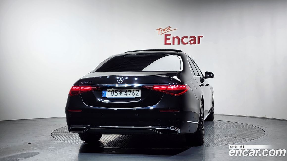 Mercedes-Benz S-Class 2021