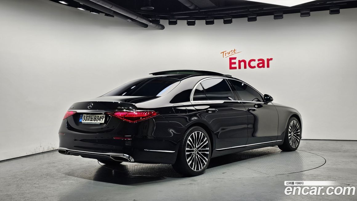 Mercedes-Benz S-Class 2021