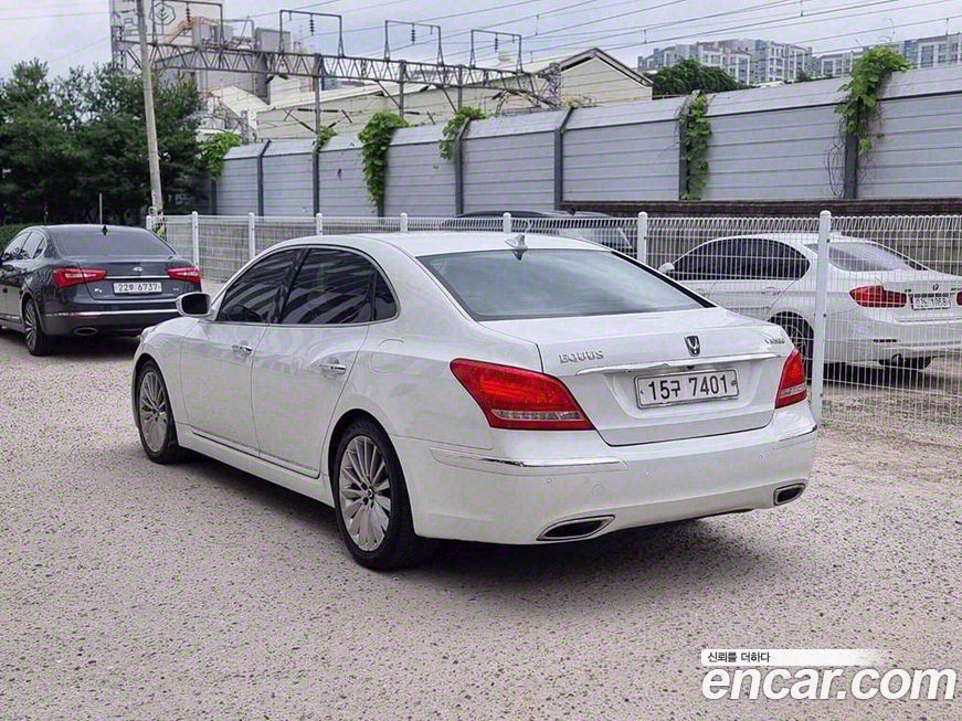 Hyundai Equus 2012