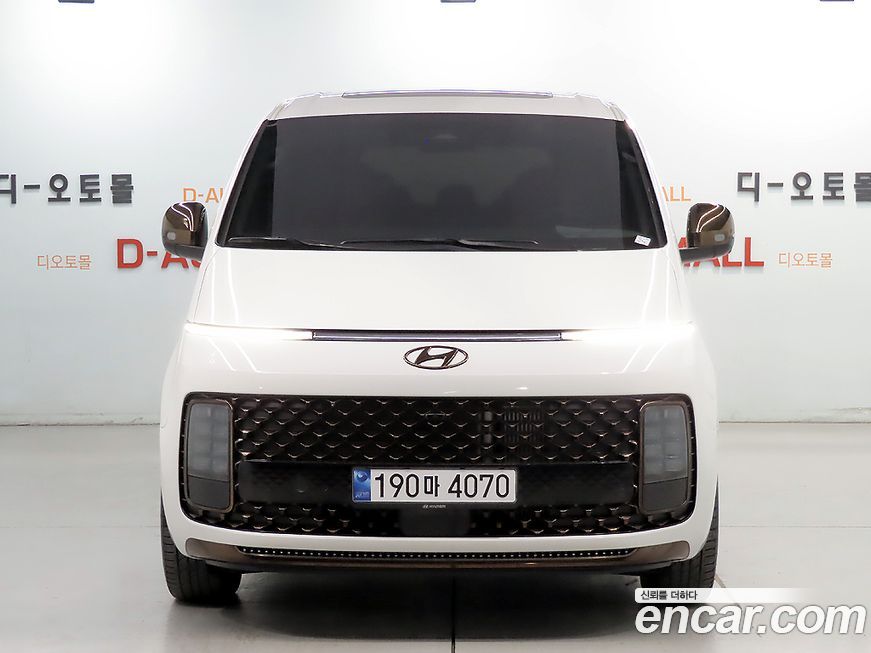 Hyundai Staria 2024