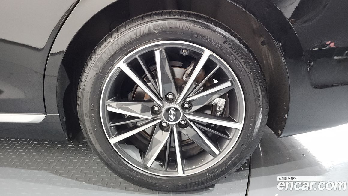 Hyundai Grandeur 2020