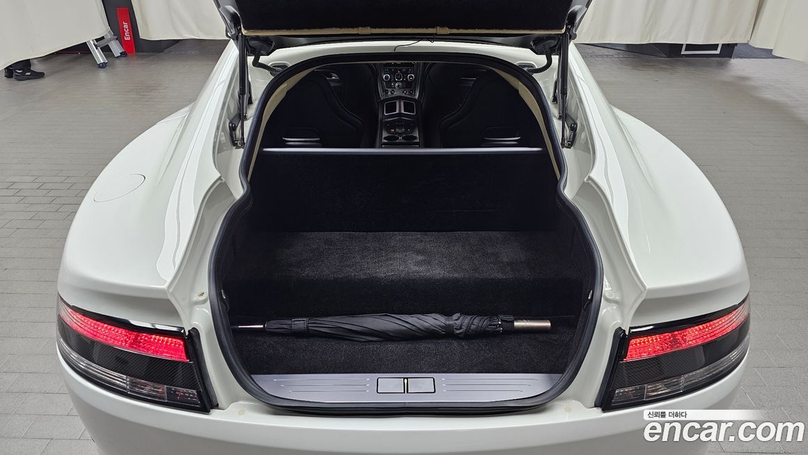 Astonmartin Rapide 2015