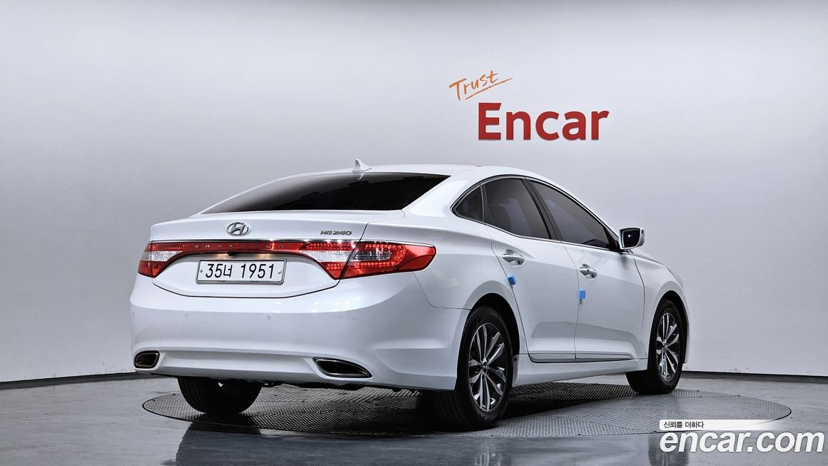 Hyundai Grandeur 2012