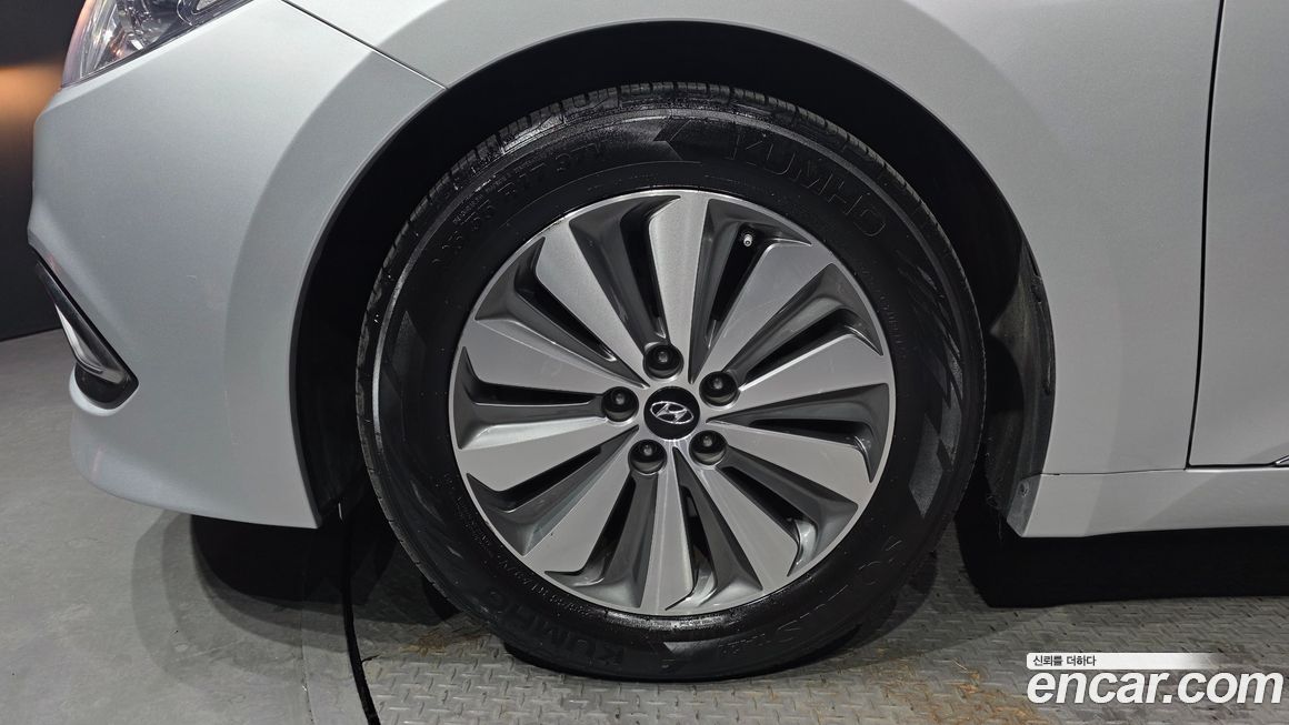 Hyundai Grandeur 2016