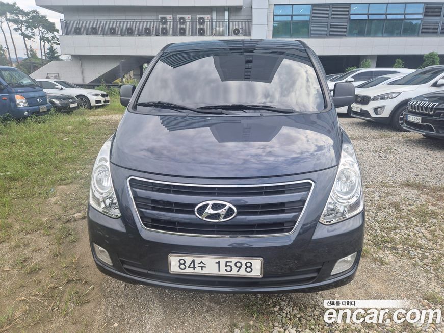 Hyundai Starex 2018