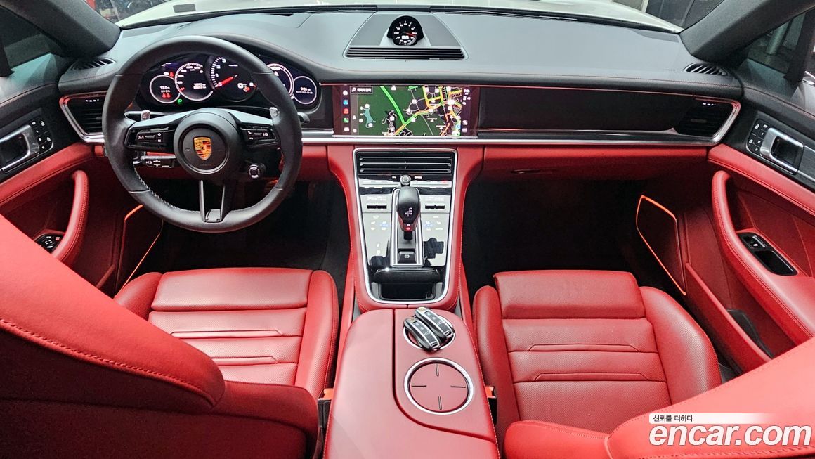 Porsche Panamera 2023