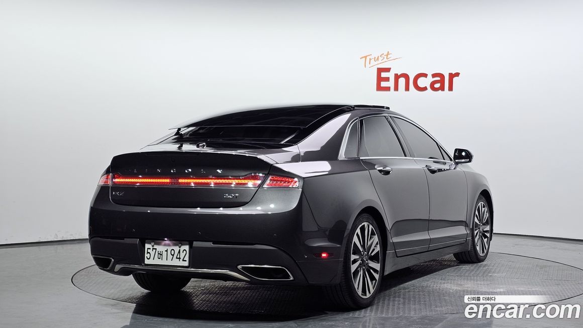 Lincoln MKZ 2018
