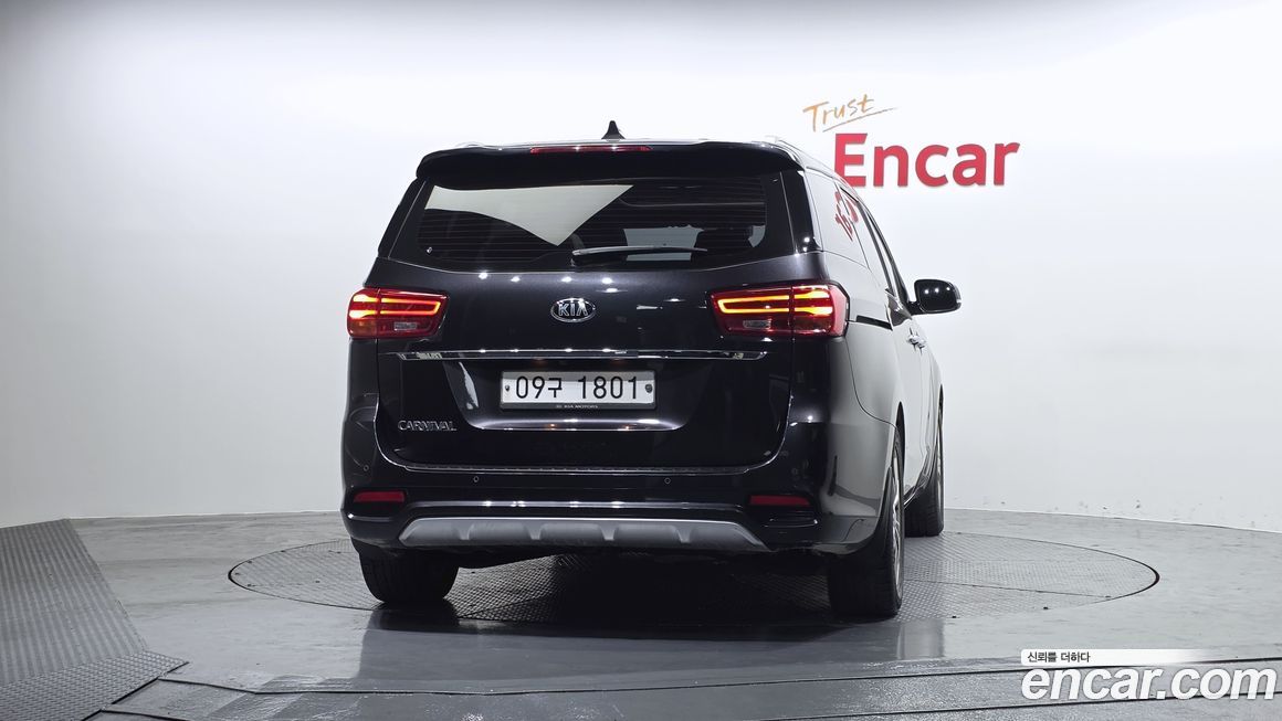 Kia Canival 2019