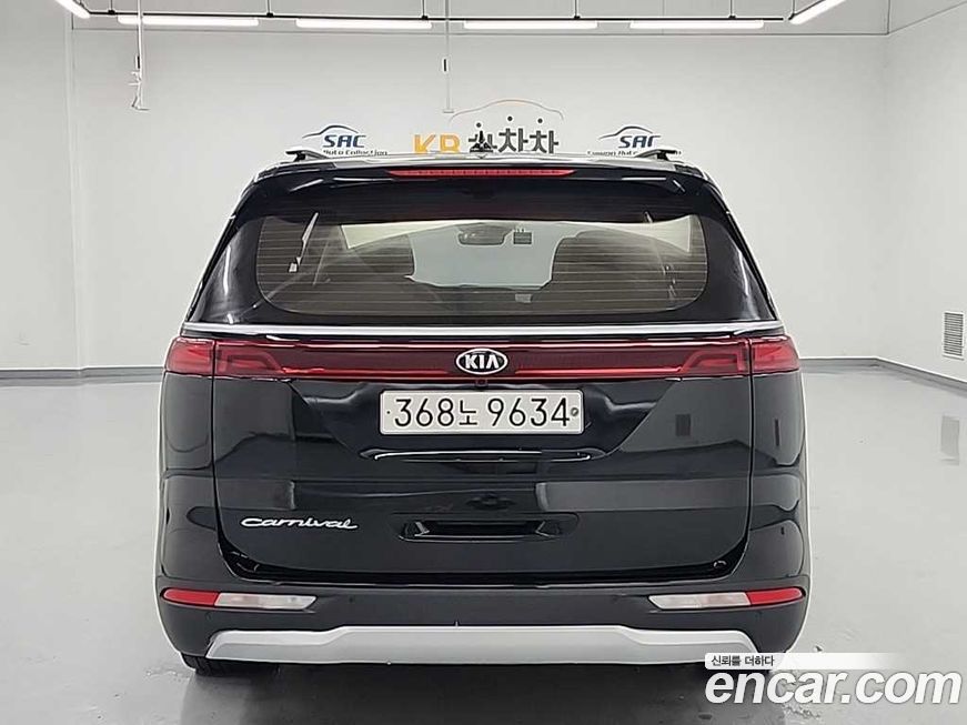 Kia Canival 2021