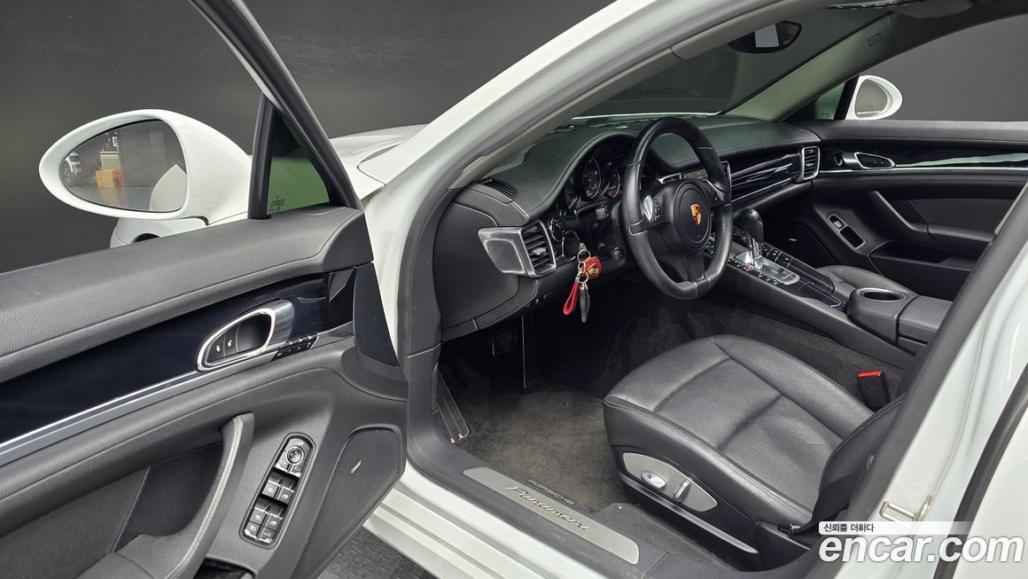Porsche Panamera 2014