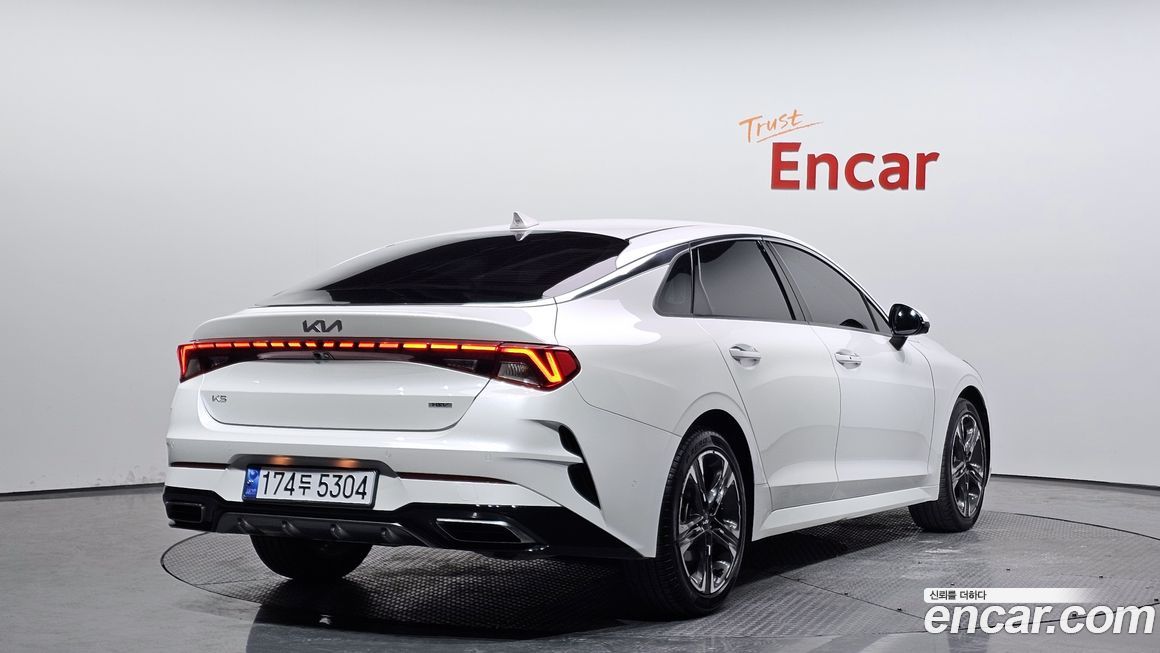 Kia K5 2023