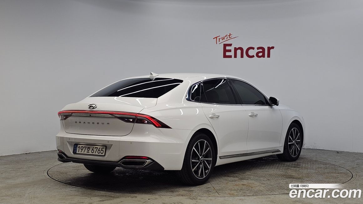 Hyundai Grandeur 2022