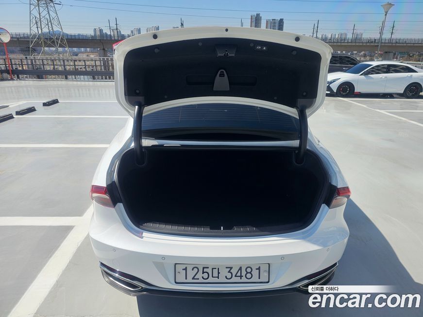 Hyundai Grandeur 2022