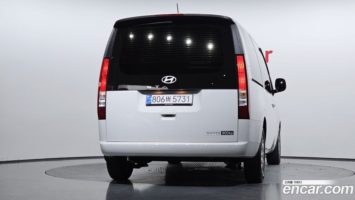 Hyundai Staria 2025