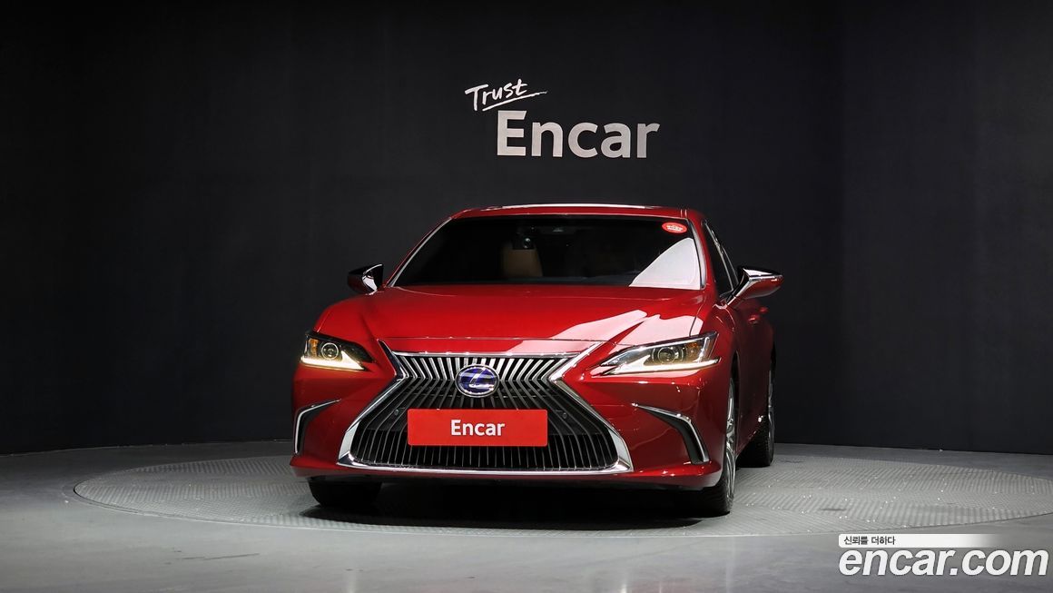Lexus ES 2019