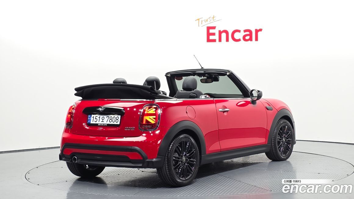 Mini Cooper Convertible 2024