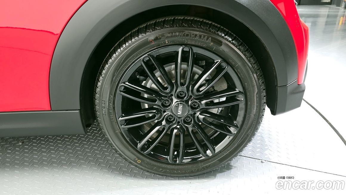 Mini Cooper Convertible 2024