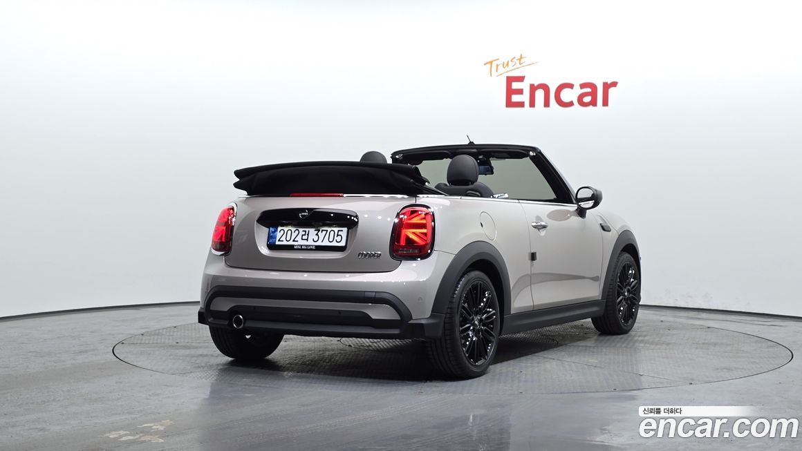Mini Cooper Convertible 2024