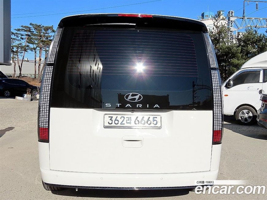Hyundai Staria 2025