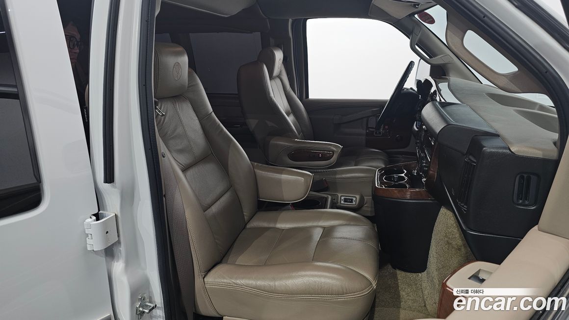 Chevrolet Express Van 2019