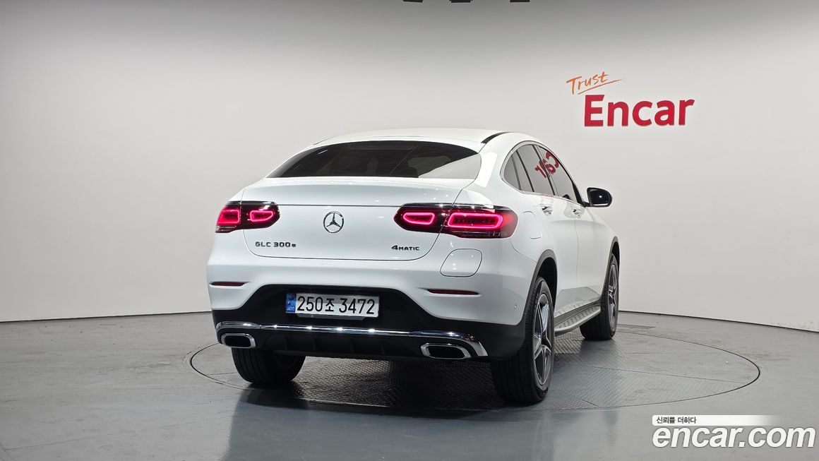 Mercedes-Benz GLC-Class 2022