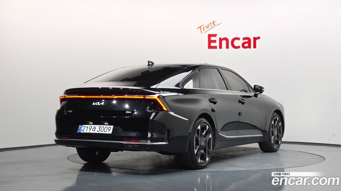 Kia K8 2025