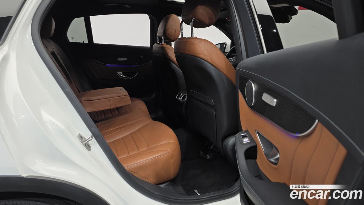 Mercedes-Benz GLC-Class 2022